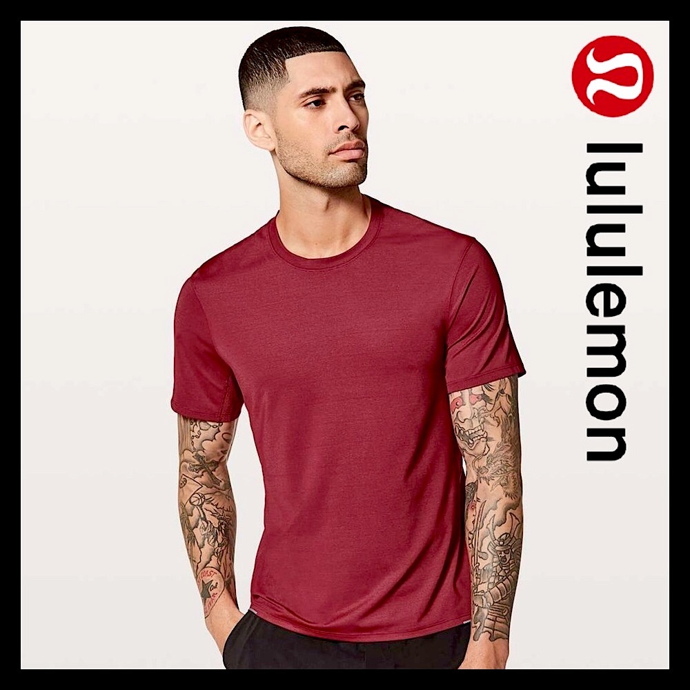 Lululemon Men’s Runway Short Sleeve Athletic T-Shirt Size (L) Large -Caliente